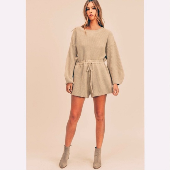 New // RICHIE SWEATER KNIT DRAWSTRING ROMPER - Picture 4 of 8